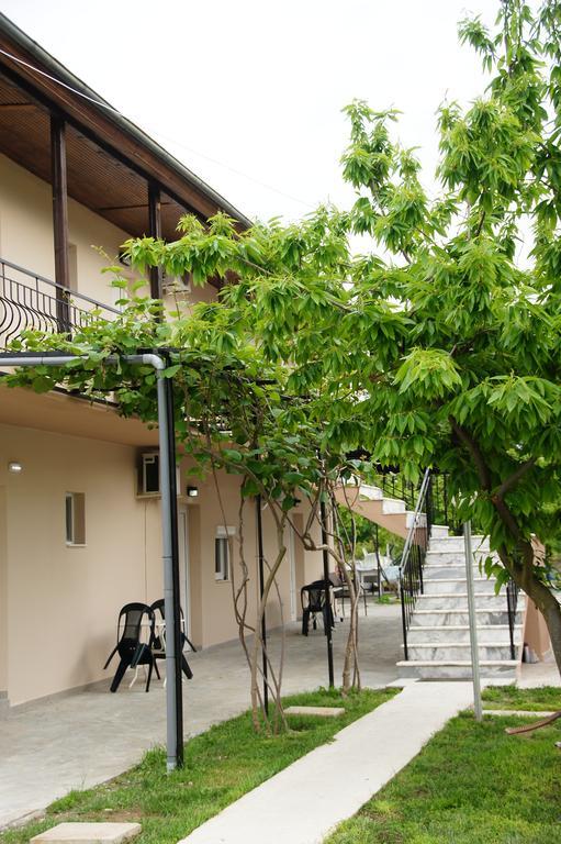 Kalouda Rooms Paralia Skotinas Exterior foto